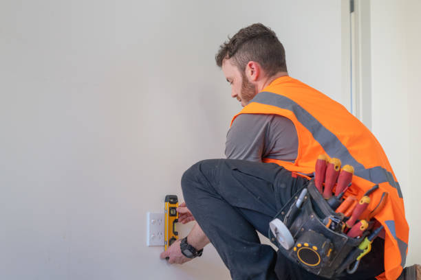 Best Electrical Contractors for Businesses  in Leon, IA